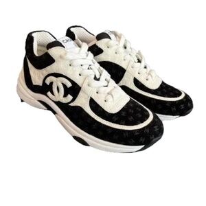 Chanel cc logo sneakers